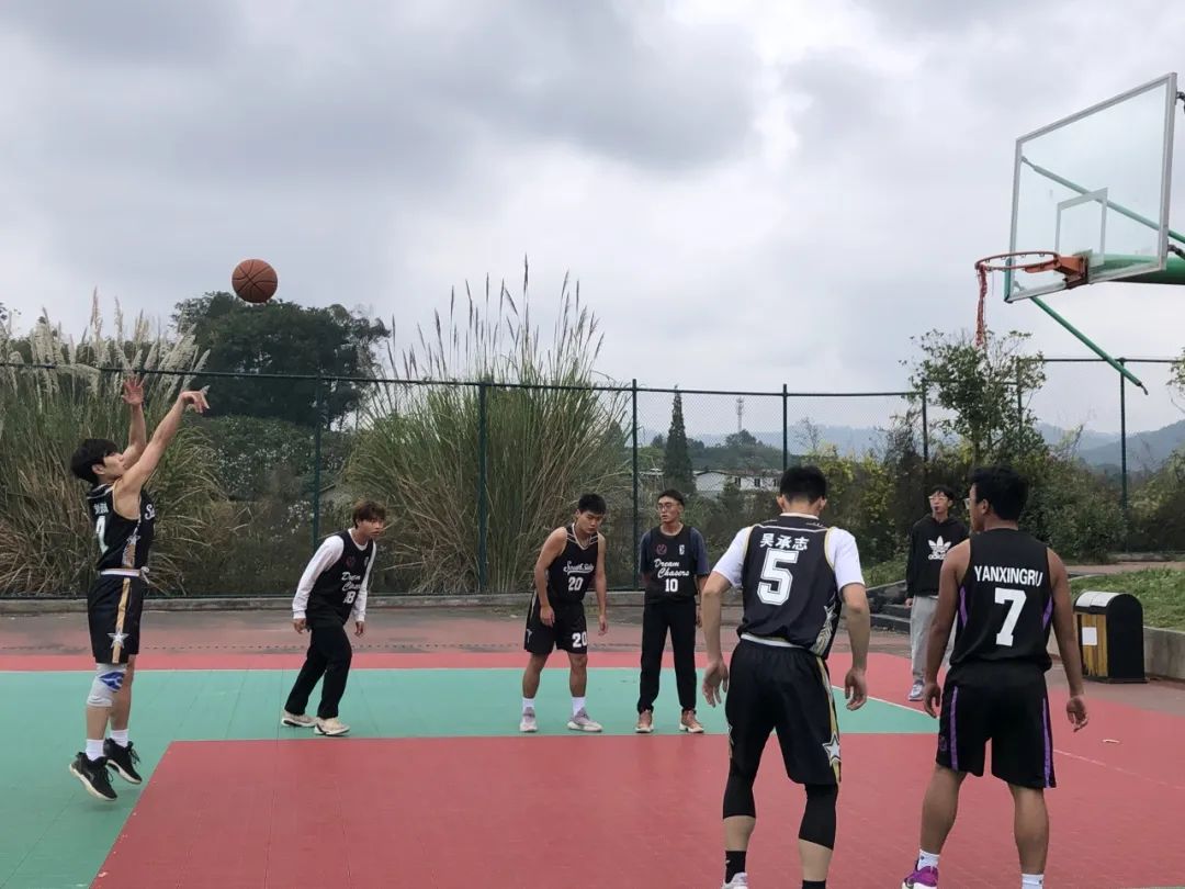 1-23111421524Y62.jpg
